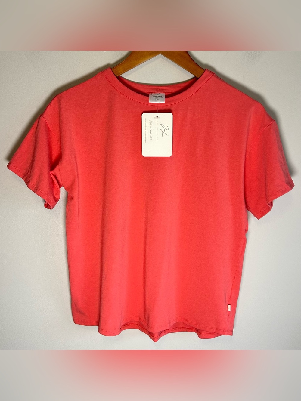 Jax + Lennon Clothing Co. Hot Pink T-shirt Youth XL Fits Women’s M Canada NWT